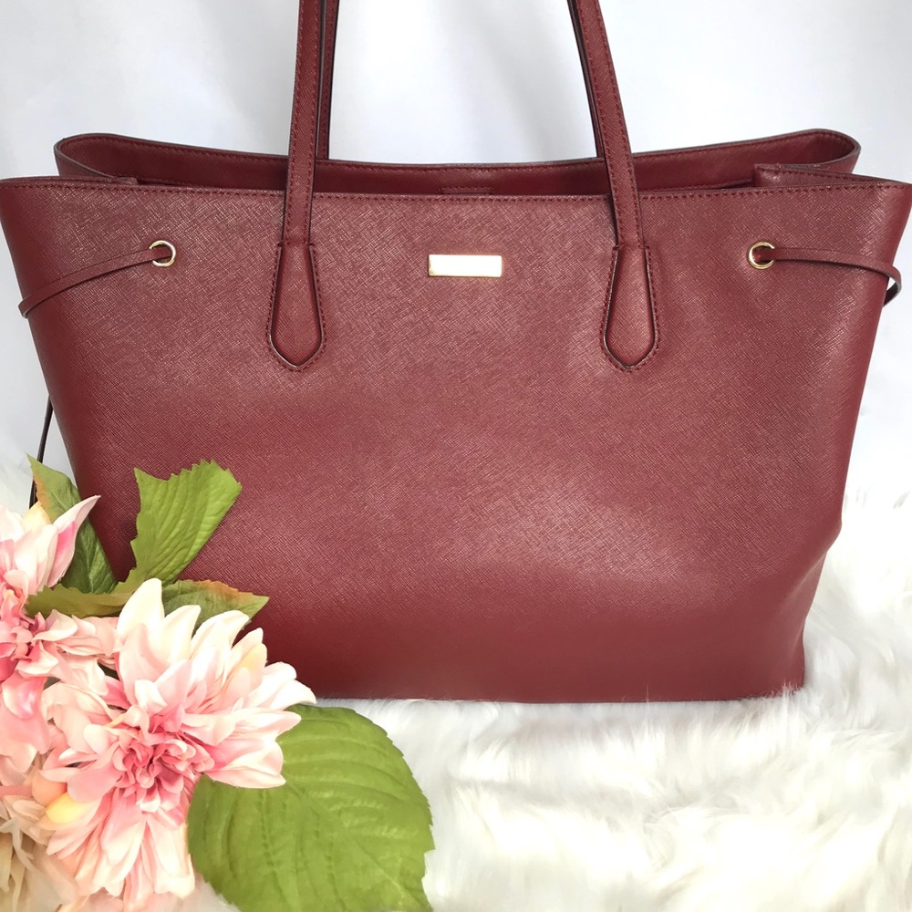 ♠️Kate Spade Laurel Way Ari Tote♠️